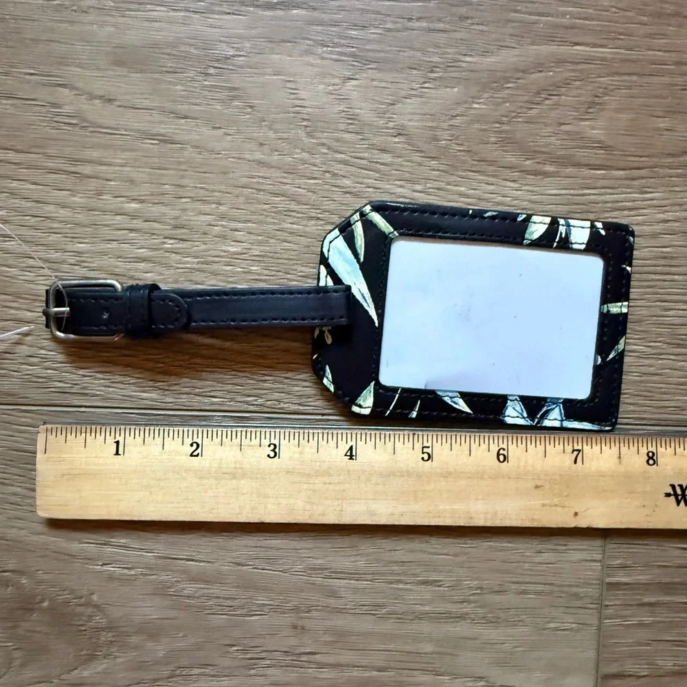 Roxy Black and Green Luggage Tag - Picture 4 of 4